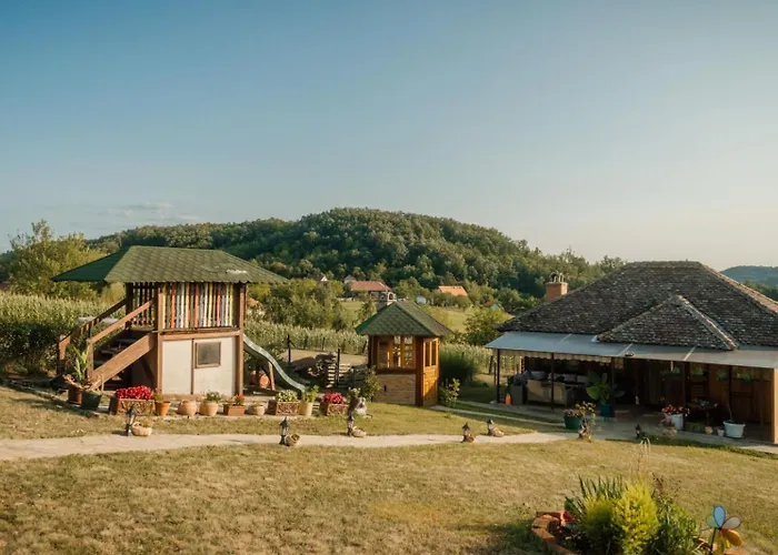 펜션 Kuca Luna 고르니 밀라노바츠