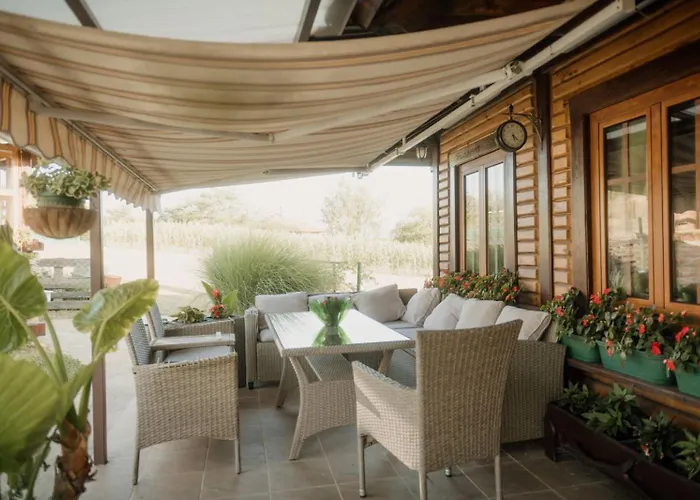 Kuca Luna * 고르니 밀라노바츠